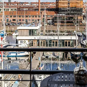 Bizstay Harbour I Scheveningen , Den Haag Nederland